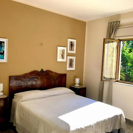 Pinosalia Villa