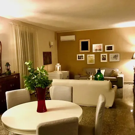 Pinosalia Villa *